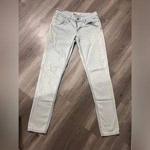 524 Skinny Light Wash Levi Jeans